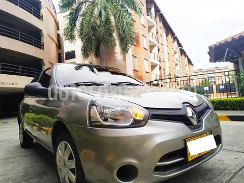 foto Renault Clio 1.2L Sport Style usado (2016) color Gris Beige precio $23.000.000