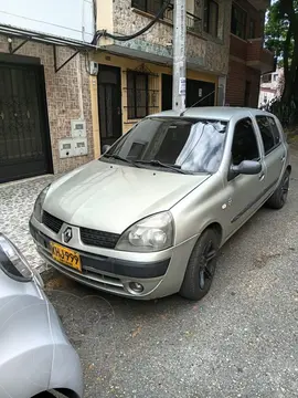 foto Renault Clio 1.6L Aut usado (2007) color Plata precio $23.000.000