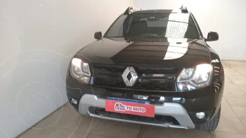 Renault Duster Oroch Privilege 2.0 usado (2017) color Negro precio $8.950.000