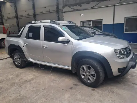 Renault Duster Oroch Outsider Plus 2.0 usado (2016) color Plata precio $19.500.000