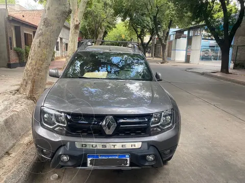 Renault Duster Oroch Outsider Plus 2.0 4x4 usado (2021) color Gris Acero precio $27.000.000