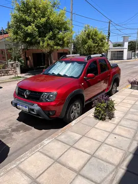 Renault Duster Oroch Outsider Plus 2.0 usado (2019) color Rojo precio $25.000.000