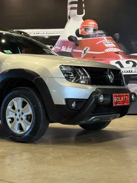 Renault Duster Oroch DUSTER OROCH 1.6 OUTSIDER usado (2016) color Plata precio $17.500.000