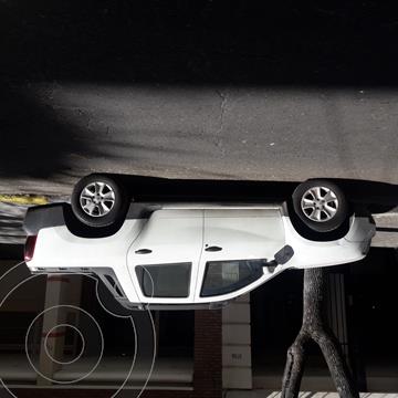 foto Renault Duster Oroch Dynamique 2.0 usado (2017) color Blanco Glaciar precio $1.550.000