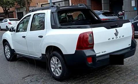 Renault Duster Oroch Dynamique 2.0 usado (2018) color Blanco Glaciar precio u$s17.500