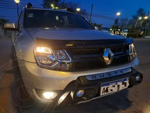 Renault Duster Oroch Outsider Plus 2.0 usado (2021) color Gris Estrella precio $28.500.000
