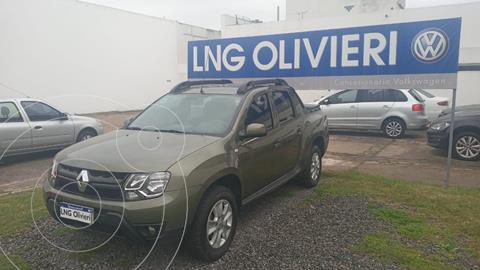 foto Renault Duster Oroch Dynamique 2.0 usado (2017) color Verde Esmeralda precio $2.280.000