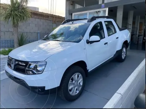 Renault Duster Oroch Intens 4x2 usado (2021) color Blanco precio $60.000.000