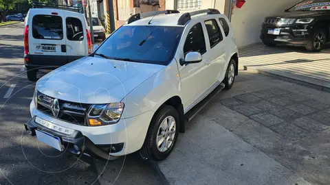 Renault Duster Privilege 2.0 usado (2017) color Blanco Glaciar precio u$s16.900