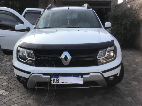 Renault Duster Privilege 2.0 4x4 usado (2017) color Blanco Glaciar precio $4.400.000