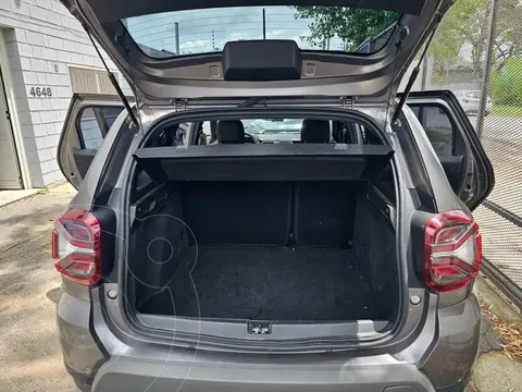 Renault Duster Iconic 4x4 usado (2024) color Gris Cassiopee financiado en cuotas(anticipo $3.500.000)