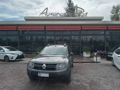 Renault Duster DUSTER 1.6 4X2 EXPRESSION L/15 usado (2017) color Gris precio $17.000.000