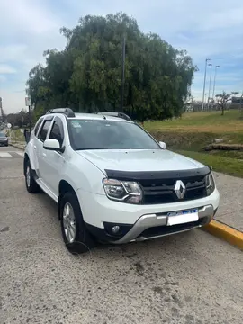 Renault Duster Privilege usado (2017) color Blanco Glaciar precio u$s15.000
