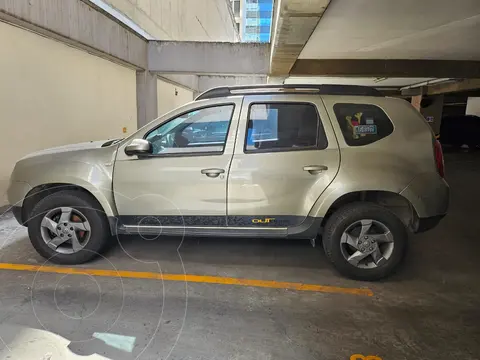 Renault Duster Dynamique Aut usado (2015) color Gris Estrella precio $180,000