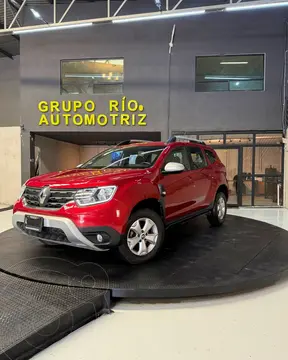 Renault Duster Iconic usado (2023) color Rojo financiado en mensualidades(enganche $34,178 mensualidades desde $7,206)