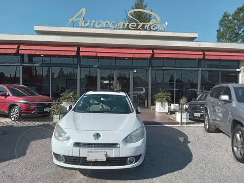 Renault Fluence Privilege 2.0 Aut usado (2013) color Blanco precio u$s12.000