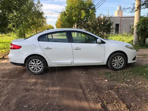 Renault Fluence Luxe 2.0 Aut usado (2015) color Blanco precio u$s10.000