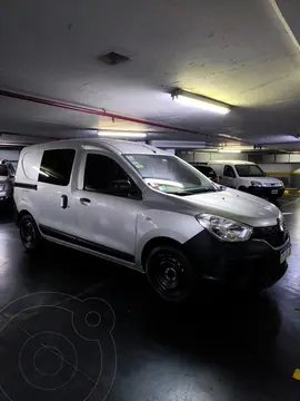 Renault Kangoo Express Confort 1.6 SCe 5A usado (2018) color Gris precio $20.000.000
