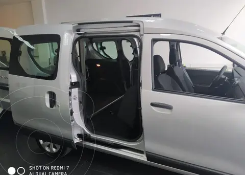 Renault Kangoo Life 1.6 SCe nuevo color Plata precio $22.292.120