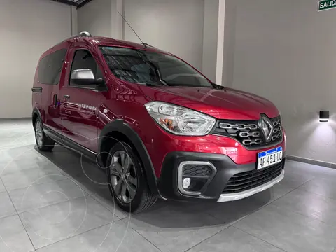 Renault Kangoo Stepway 1.5 dCi usado (2022) color Rojo Fuego precio $30.000.000