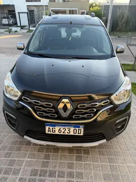 Renault Kangoo Stepway 1.6 SCe usado (2024) color Negro Nacre financiado en cuotas(anticipo $4.499.999)
