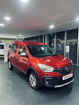 Renault Kangoo Stepway 1.6 SCe nuevo color Rojo Fuego financiado en cuotas(anticipo $9.100.000 cuotas desde $452.000)