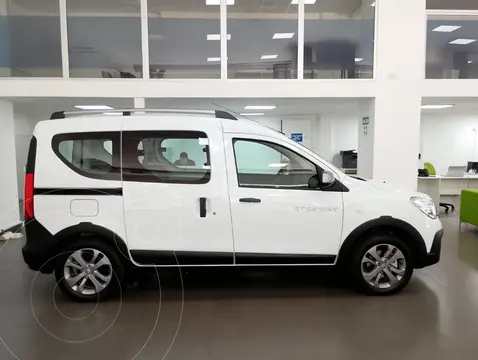 Renault Kangoo Stepway 1.6 SCe nuevo color Blanco Glaciar precio $37.490.000