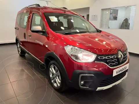 OfertaRenault Kangoo Stepway 1.6 SCe nuevo color Rojo Fuego precio $30.419.999