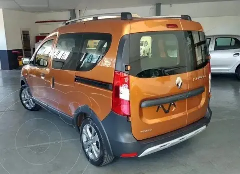 Renault Kangoo Stepway 1.6 SCe nuevo color Naranja financiado en cuotas(anticipo $7.800.000 cuotas desde $250.000)