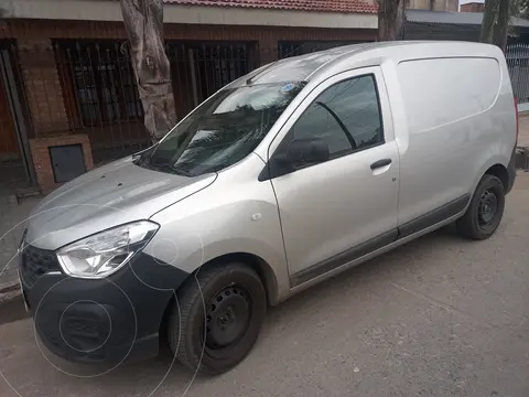 Renault Kangoo Stepway 1.5 dCi usado (2023) color Gris precio $23.000.000
