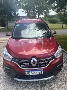 Renault Kangoo Stepway 1.5 dCi usado (2021) color Rojo Fuego precio $28.500.000