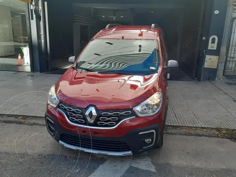 Renault Kangoo Stepway 1.6 SCe nuevo color Rojo Fuego precio $8.400.000