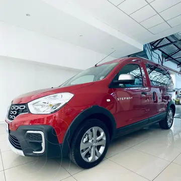 Renault Kangoo Stepway 1.6 dCi nuevo color Rojo Fuego precio $32.000.000