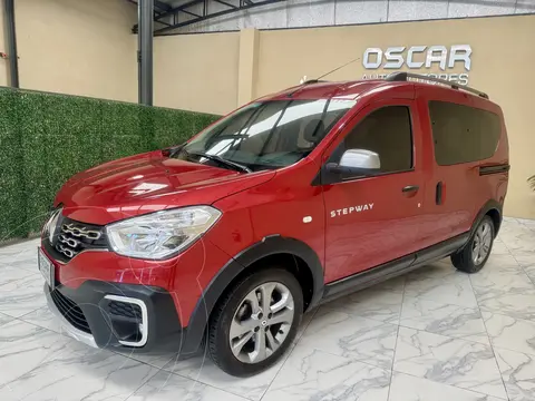 Renault Kangoo Stepway 1.6 dCi usado (2021) color Rojo Fuego precio $27.980.000