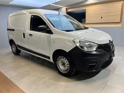 Renault Kangoo Intens usado (2024) color Blanco precio $300,000
