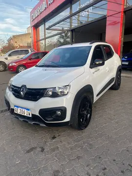 Renault Kwid Outsider usado (2020) color Blanco financiado en cuotas(anticipo $1.200.000 cuotas desde $270.000)