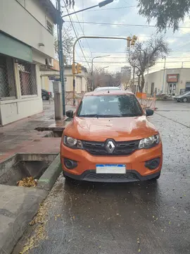 Renault Kwid Zen usado (2018) color Naranja precio $12.600.000