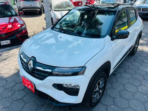 Renault Kwid Bitono usado (2024) color Blanco financiado en mensualidades(enganche $50,256 mensualidades desde $4,464)
