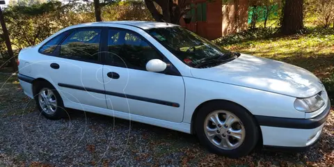 Renault Laguna RXE 2.0 usado (1996) color Blanco precio $5.000.000