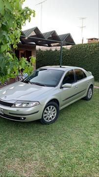 foto Renault Laguna II Privilege 3.0 V6 Plus usado (2003) color Champagne precio $480.000