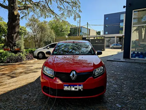 Renault Logan 1.6 Authentique usado (2019) color Rojo Vivo precio $14.688.000