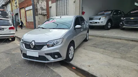 Renault Logan 1.6 Zen usado (2022) color Gris Acero precio u$s14.800