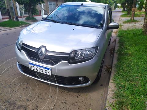 foto Renault Logan 1.6 Expresión usado (2017) color Plata precio $990.000