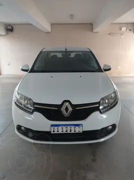 Renault Logan 1.6 Expression usado (2016) color Blanco precio $12.500.000