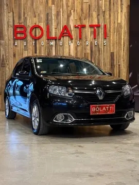 Renault Logan 1.6 Privilege usado (2017) color Negro precio $15.500.000
