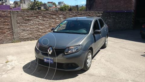 foto Renault Logan 1.6 Authentique usado (2015) color Gris Oscuro precio $880.000