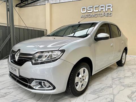 foto Renault Logan 1.6 Privilege usado (2016) color Gris Acero precio $2.050.000