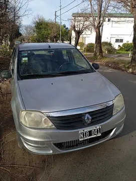 Renault Logan 1.6 Pack I usado (2013) color Gris precio $10.500.000