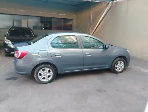Renault Logan 1.6 Privilege usado (2017) color Gris Acero precio $15.000.000