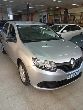 Renault Logan 1.6 Authentique usado (2017) color Gris Acero precio $14.500.000